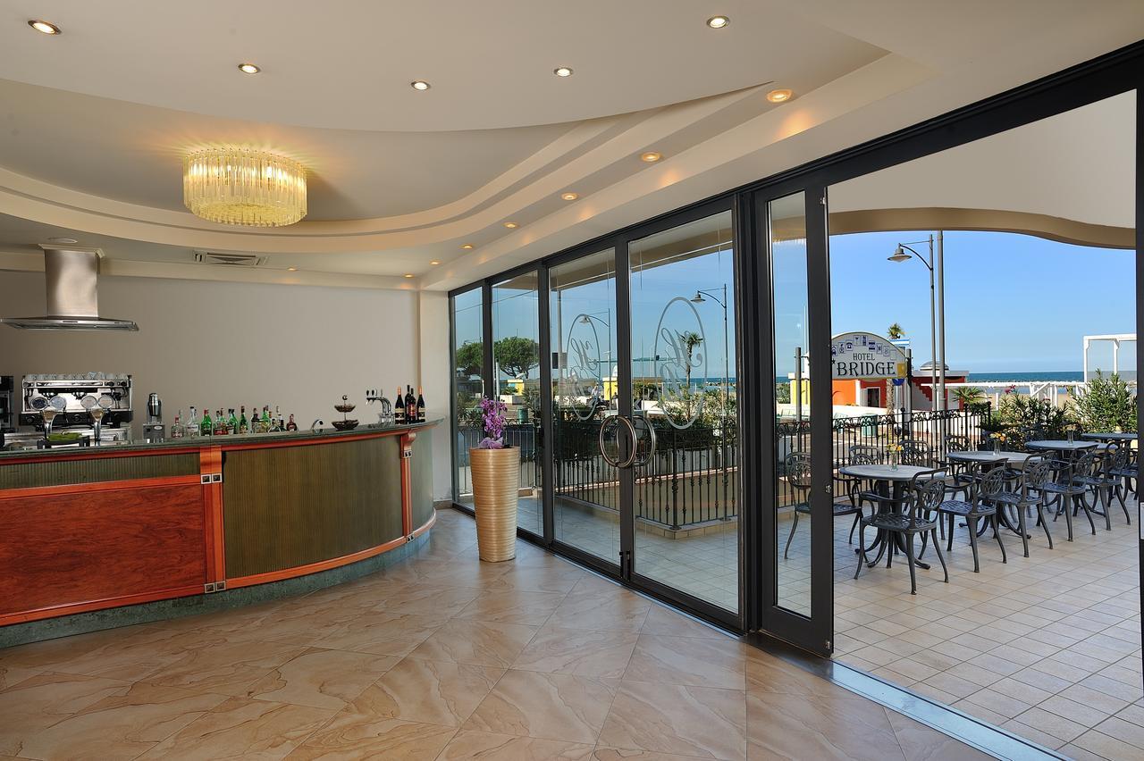 Hotel Bridge Μπελάρια-Ιτζέα Μαρίνα Εξωτερικό φωτογραφία